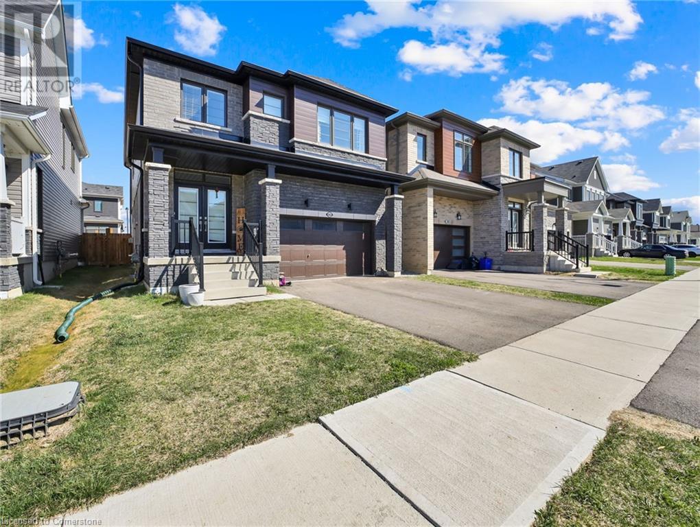 Property at 66 LILLIAN Way image 4