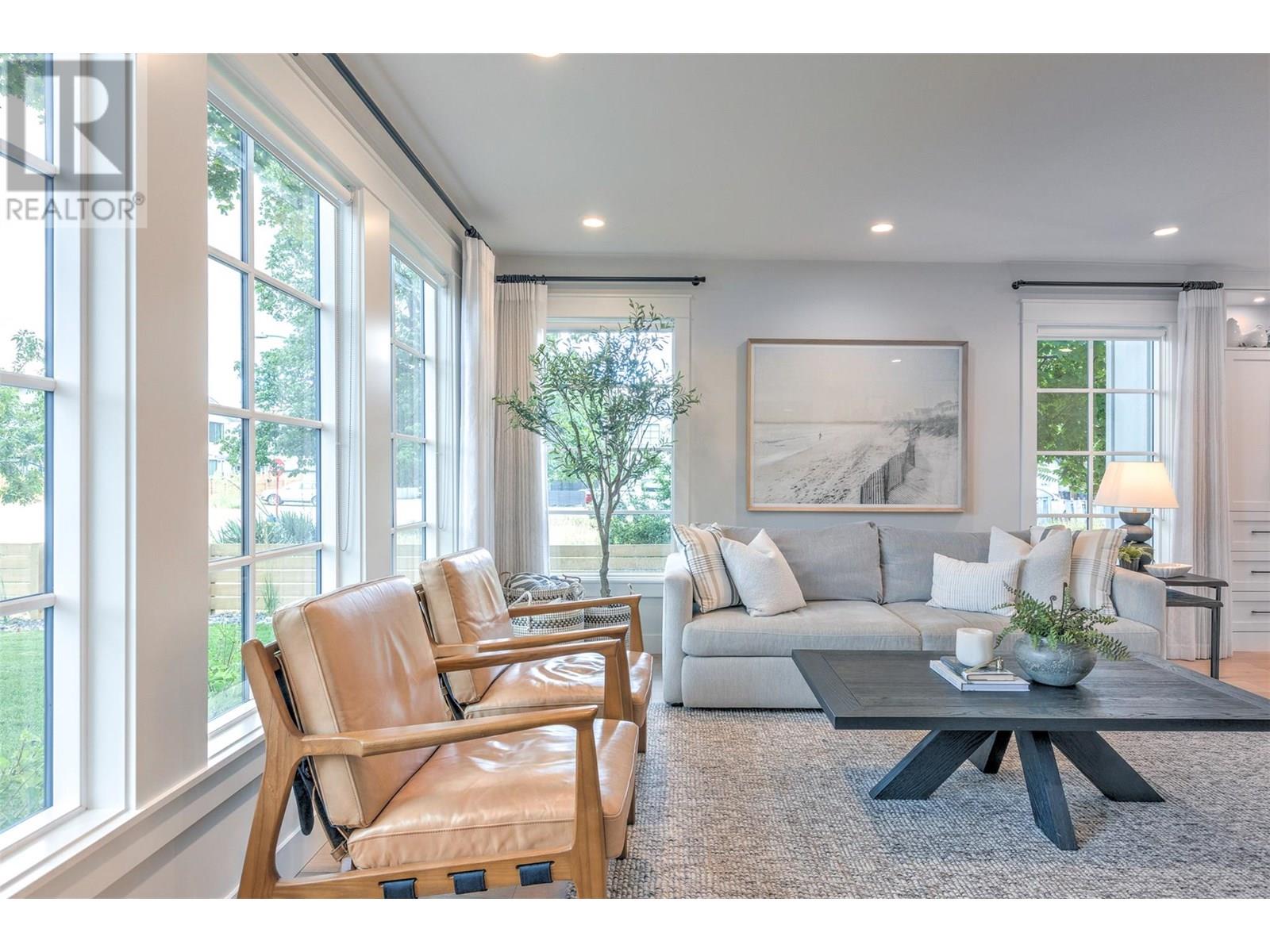 Property at 620 Cambridge Avenue image 1