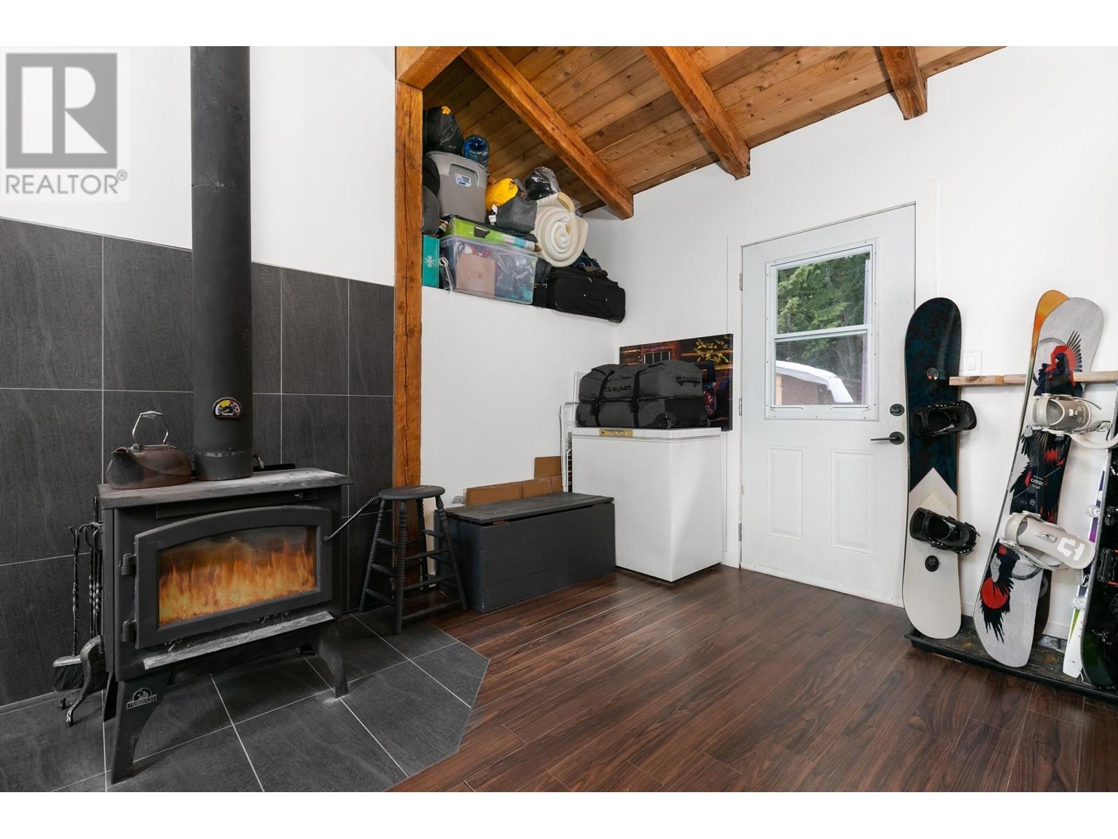 8160 Alpine Way, Whistler, British Columbia  V8E 0G2 - Photo 16 - R3025300