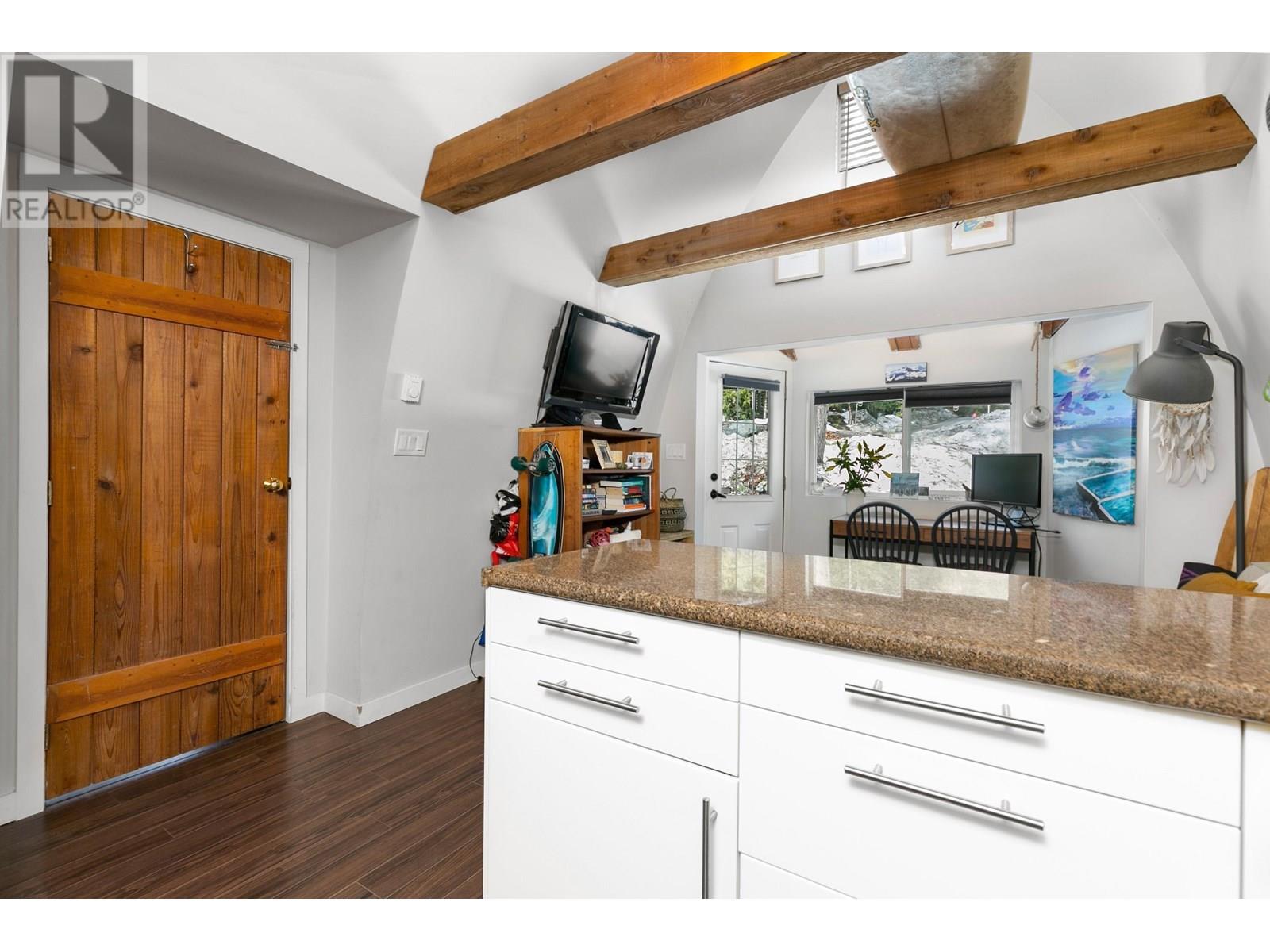 8160 Alpine Way, Whistler, British Columbia  V8E 0G2 - Photo 19 - R3025300