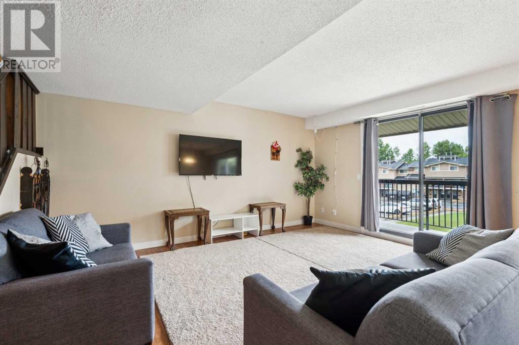 Property at 510, 2200 Woodview Drive SW image 5
