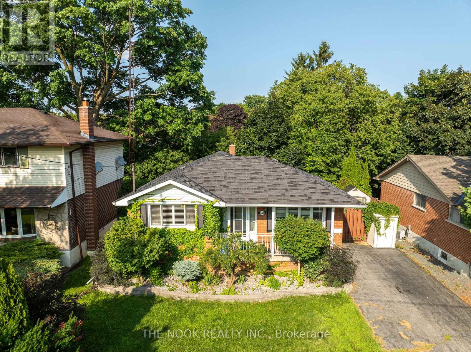 Property at 539 BRENTWOOD AVENUE image 2