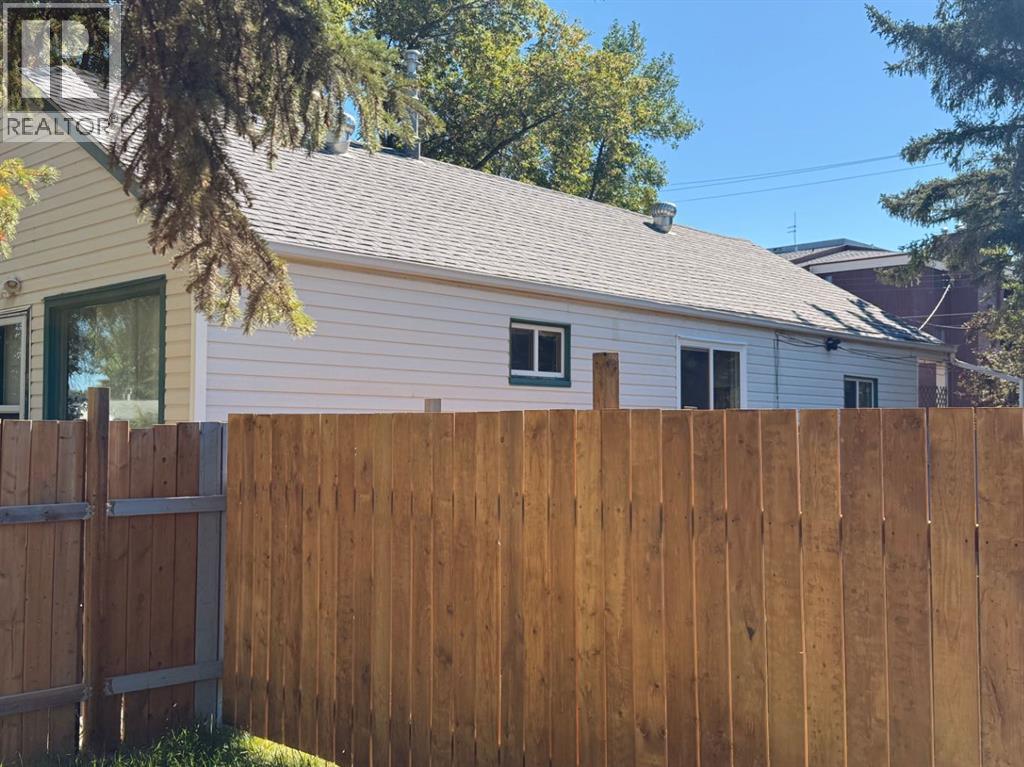 4807 49 Street, Lloydminster, Saskatchewan  S9V 0L9 - Photo 4 - A2237865