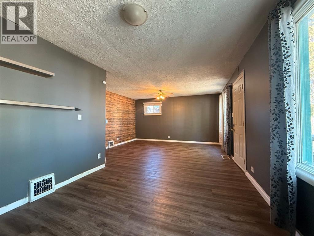 4807 49 Street, Lloydminster, Saskatchewan  S9V 0L9 - Photo 9 - A2237865