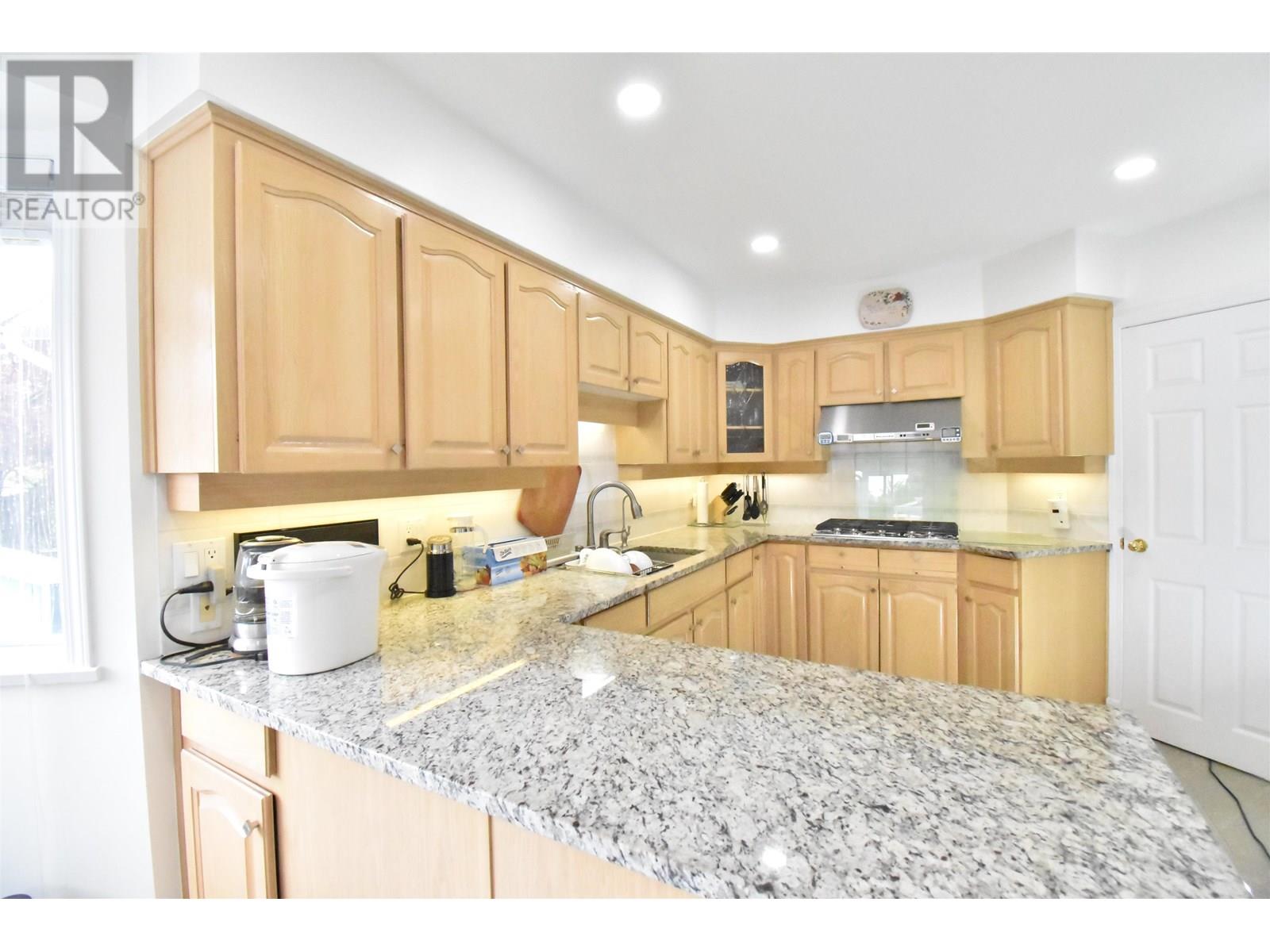 7155 Elmhurst Drive, Vancouver, British Columbia  V5S 2X5 - Photo 13 - R3021759