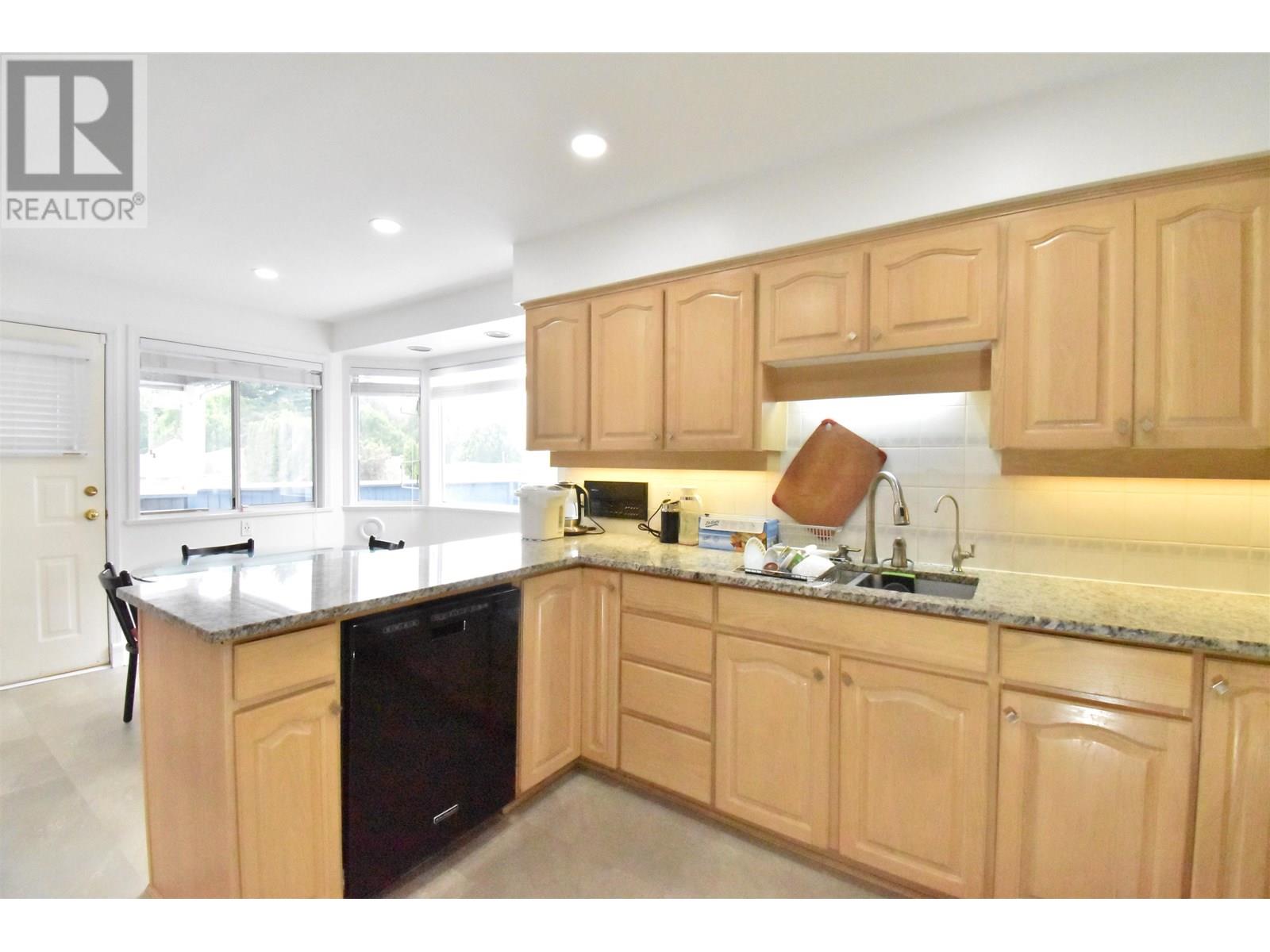 7155 Elmhurst Drive, Vancouver, British Columbia  V5S 2X5 - Photo 15 - R3021759