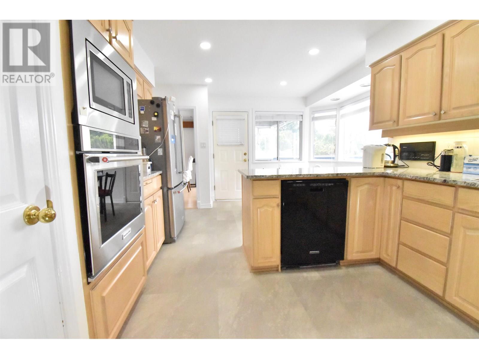 7155 Elmhurst Drive, Vancouver, British Columbia  V5S 2X5 - Photo 9 - R3021759