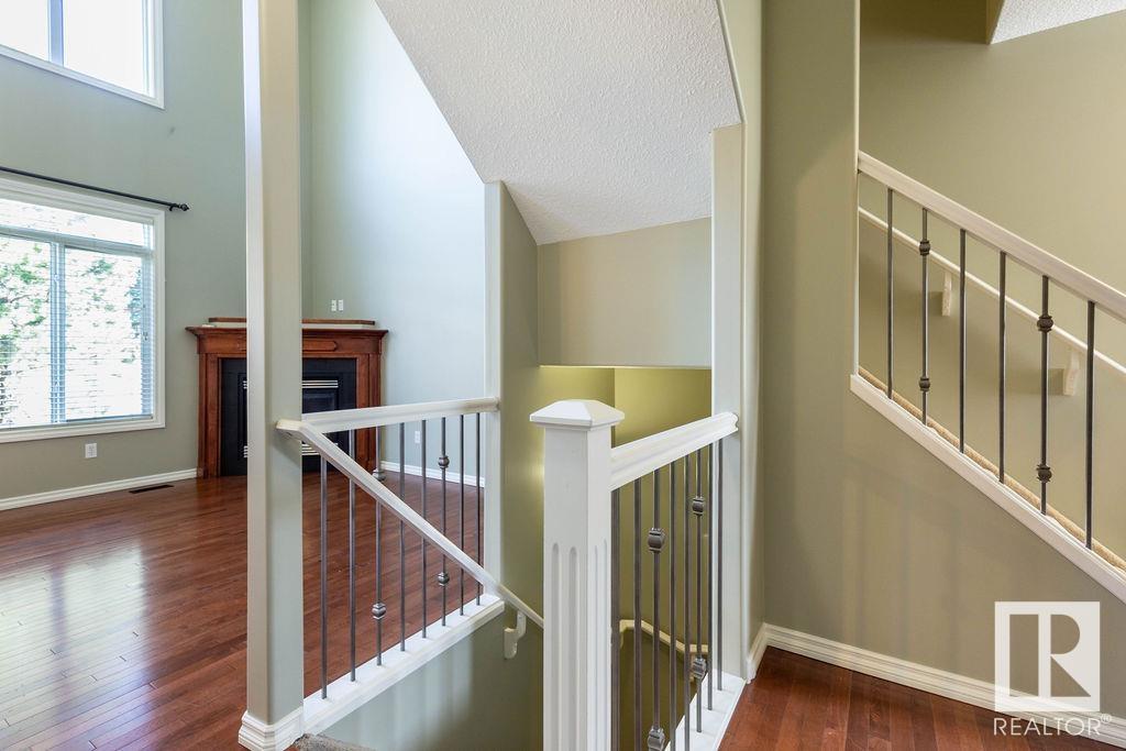 Property at 11546 11 AV SW image 5