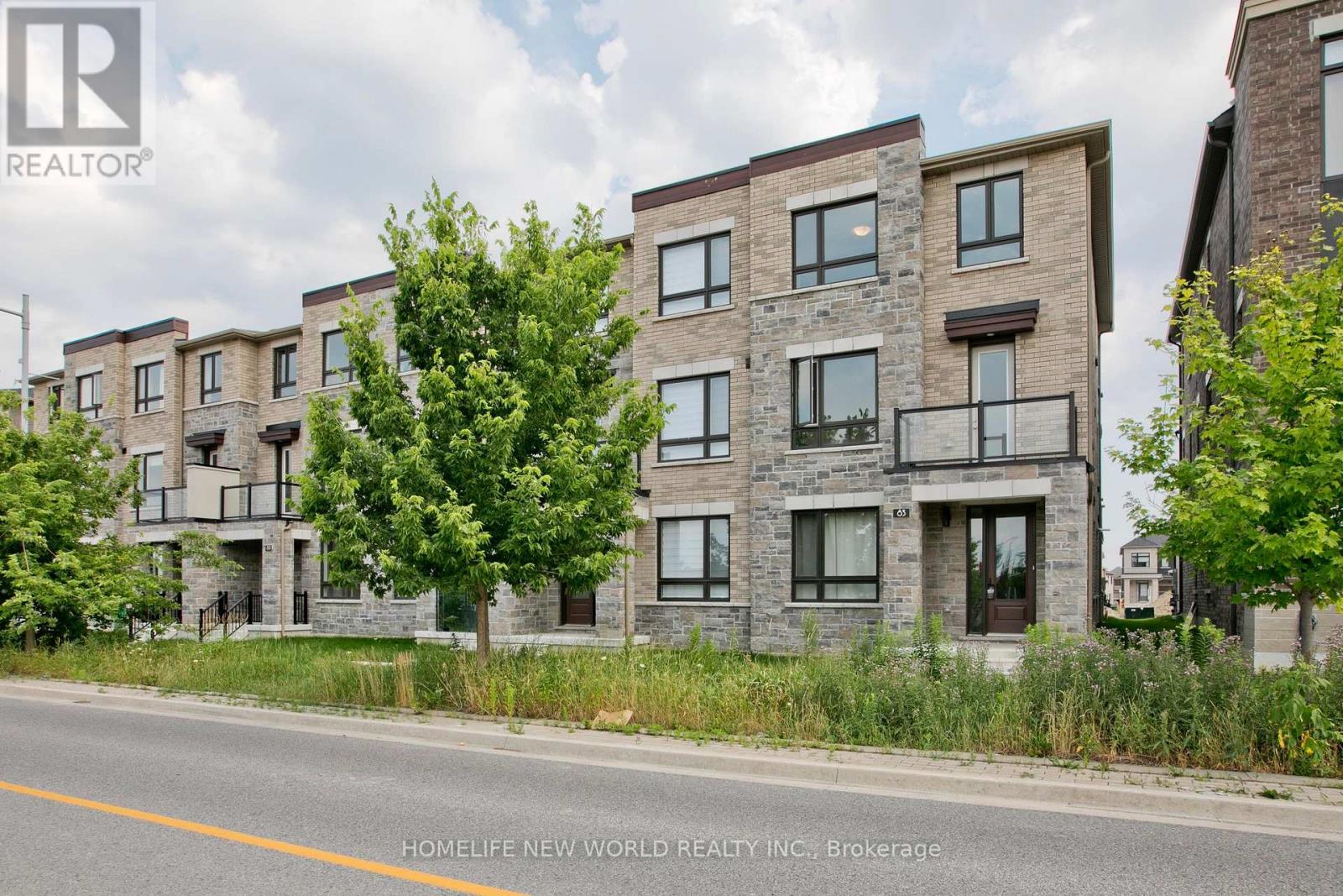 Property at 83 MUMBAI DRIVE image 1