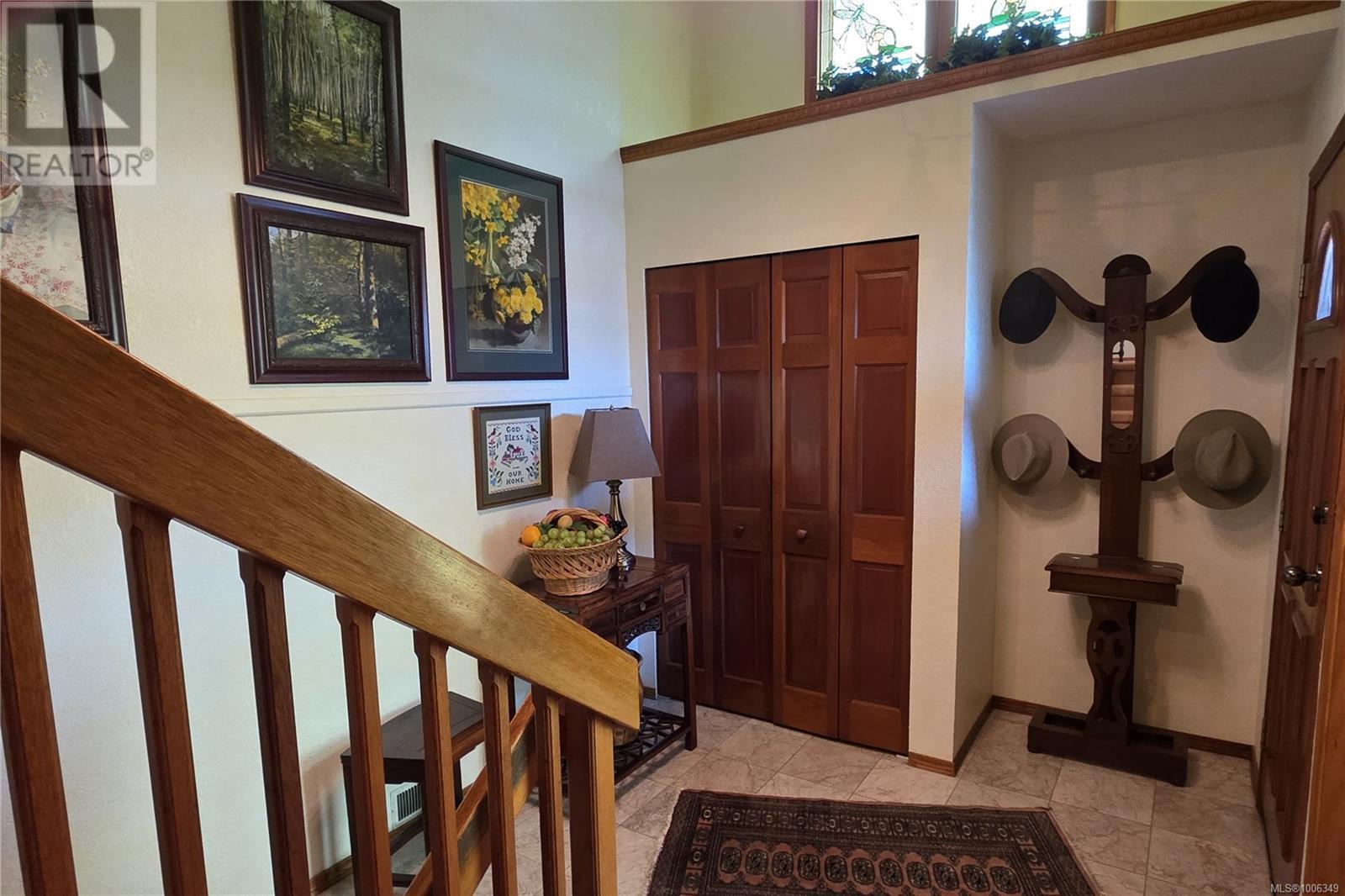 Property at 1613 Passage View Dr image 3