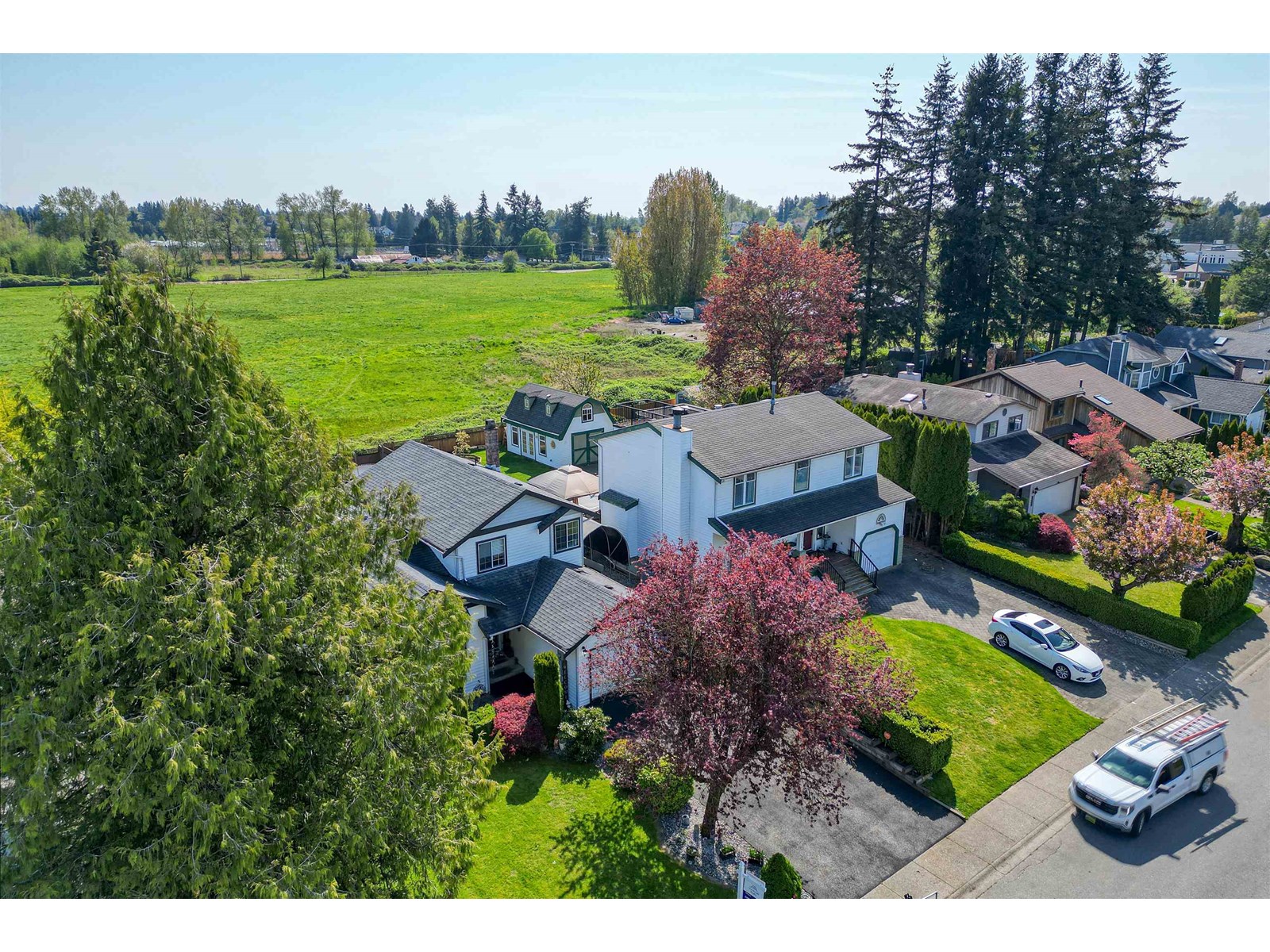 Property at 27320 26B AVENUE image 3