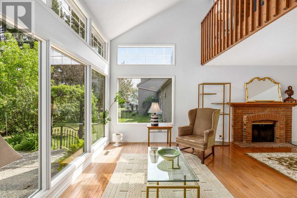Property at 54, 1815 Varsity Estates Drive NW image 3