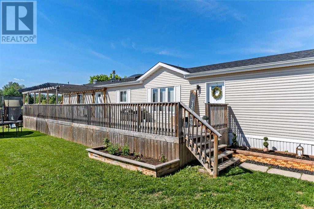 Property at 3 Karlzen Court image 1