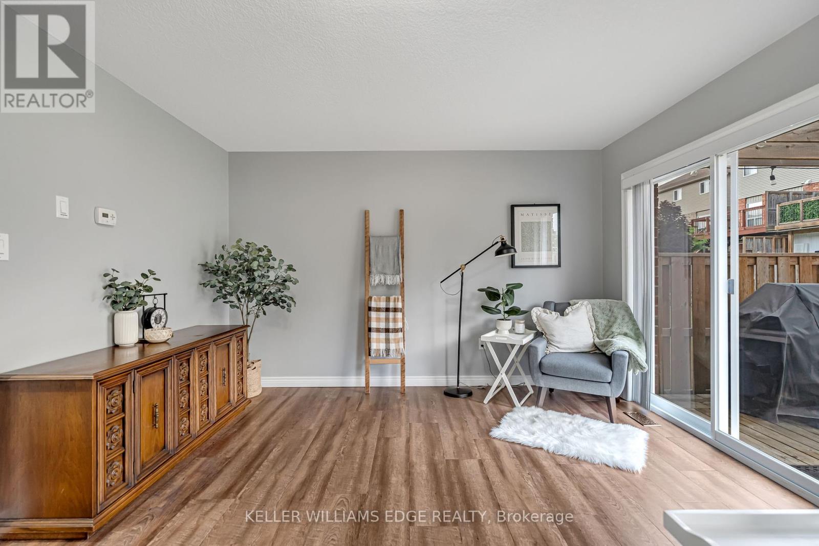 19 Oakes Crescent, Guelph, Ontario  N1E 0J6 - Photo 20 - X12274444