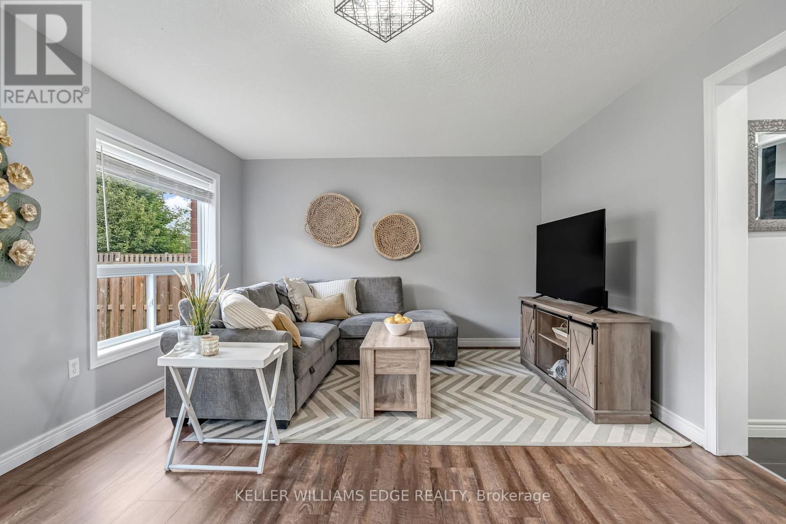 19 Oakes Crescent, Guelph, Ontario  N1E 0J6 - Photo 15 - X12274444