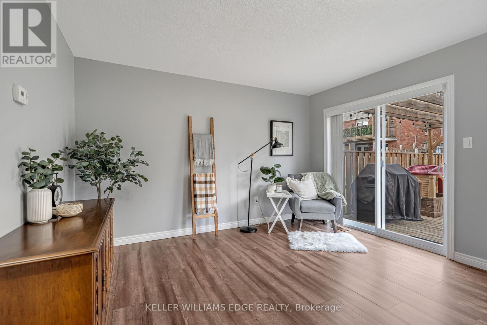 19 Oakes Crescent, Guelph, Ontario  N1E 0J6 - Photo 21 - X12274444