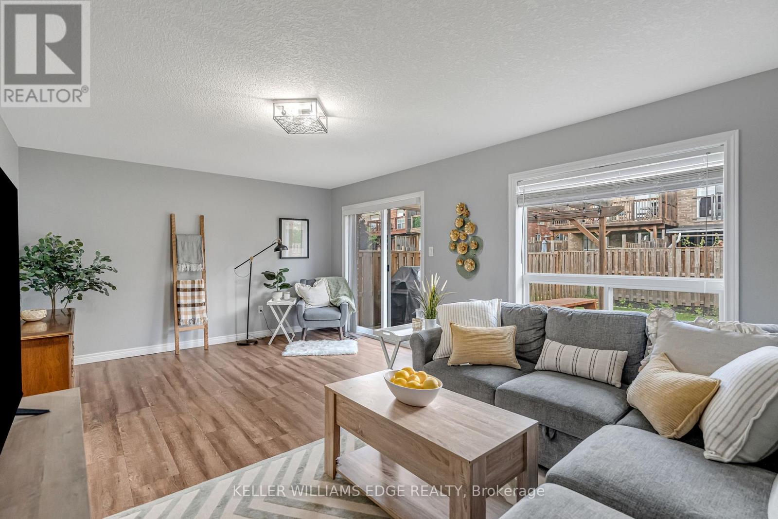 19 Oakes Crescent, Guelph, Ontario  N1E 0J6 - Photo 22 - X12274444