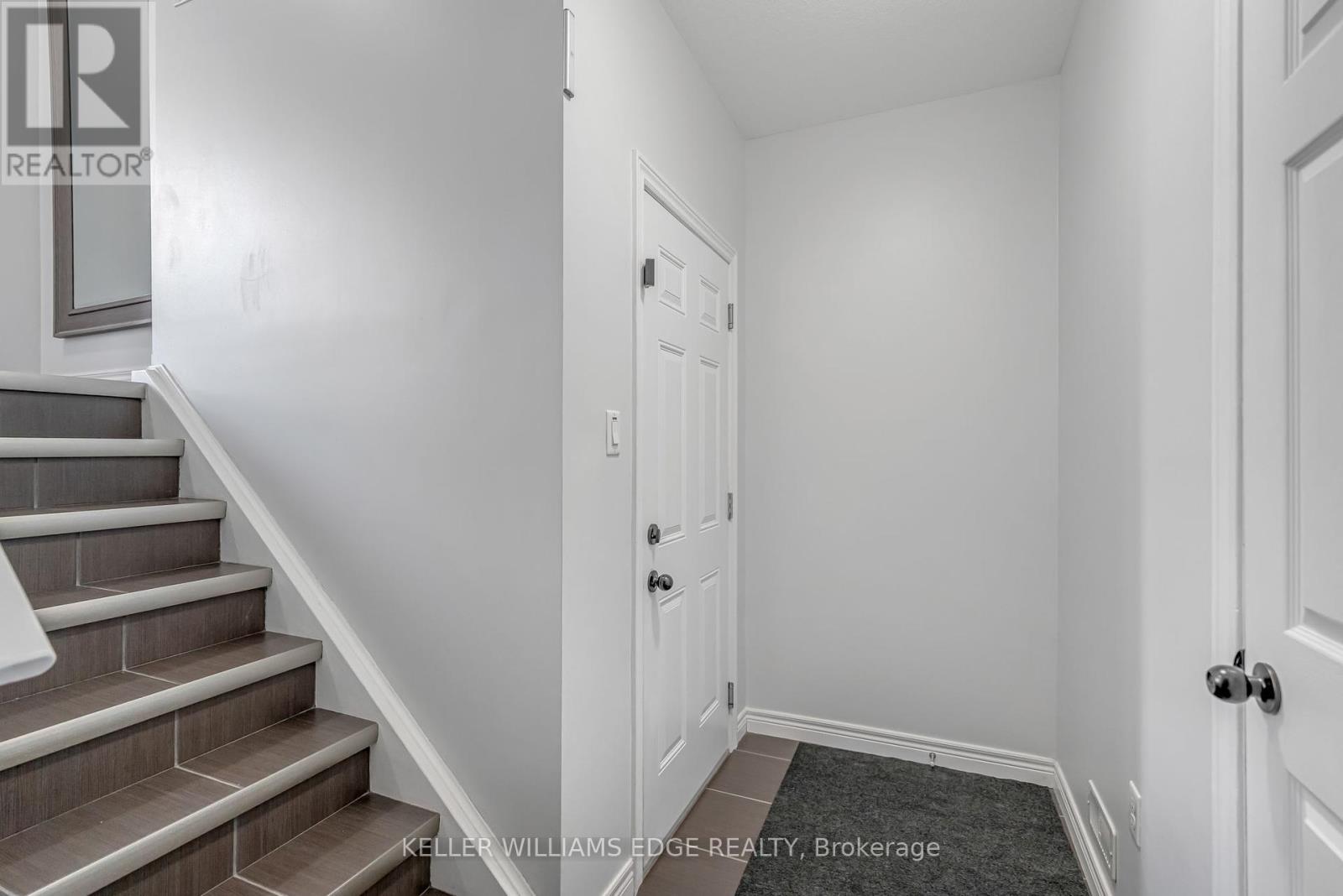 19 Oakes Crescent, Guelph, Ontario  N1E 0J6 - Photo 34 - X12274444