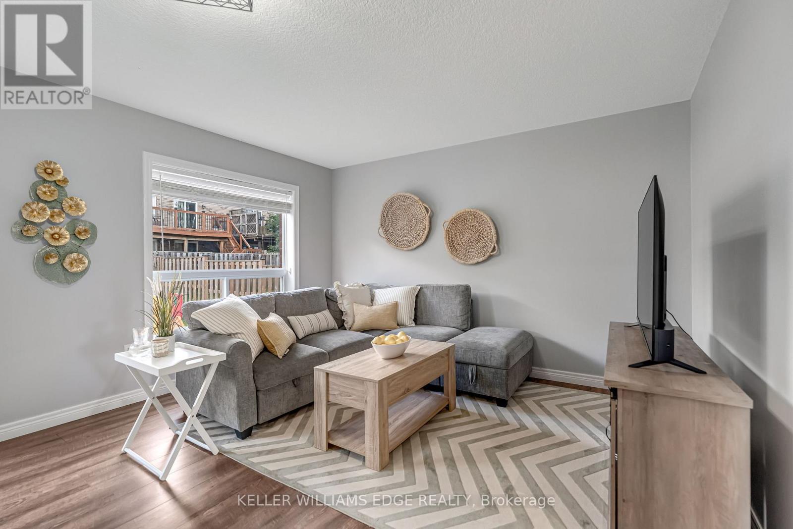 19 Oakes Crescent, Guelph, Ontario  N1E 0J6 - Photo 14 - X12274444