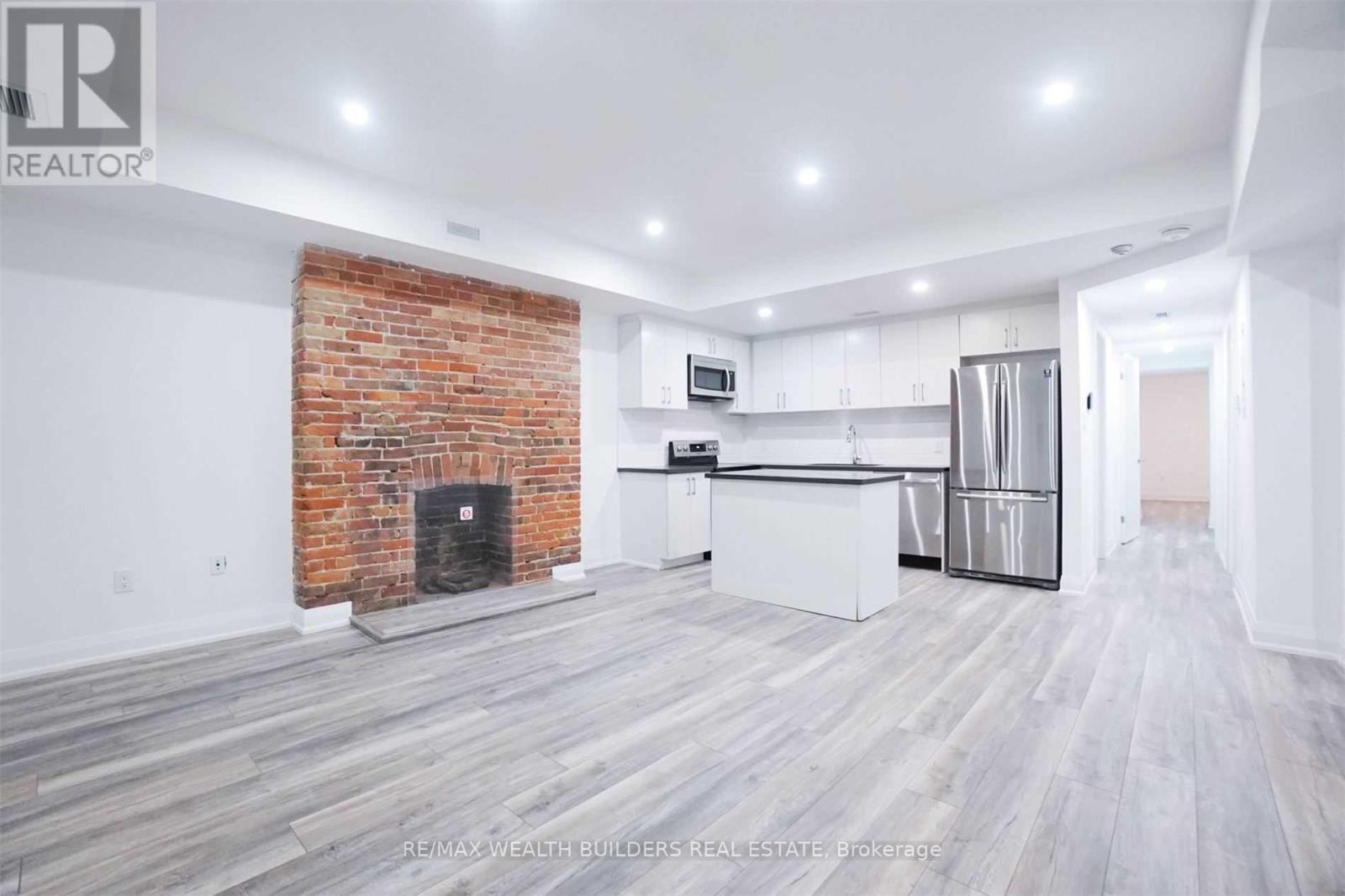 1 - 215 JARVIS STREET, Toronto, Ontario