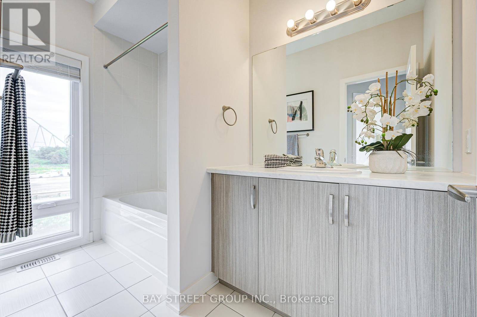 35 Carpaccio Avenue, Vaughan, Ontario  L4H 4R5 - Photo 30 - N12280803