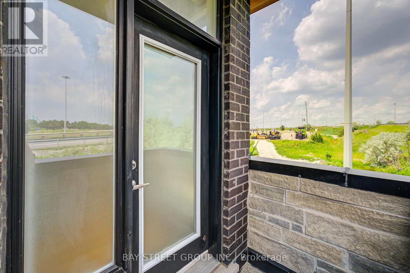 35 Carpaccio Avenue, Vaughan, Ontario  L4H 4R5 - Photo 41 - N12280803
