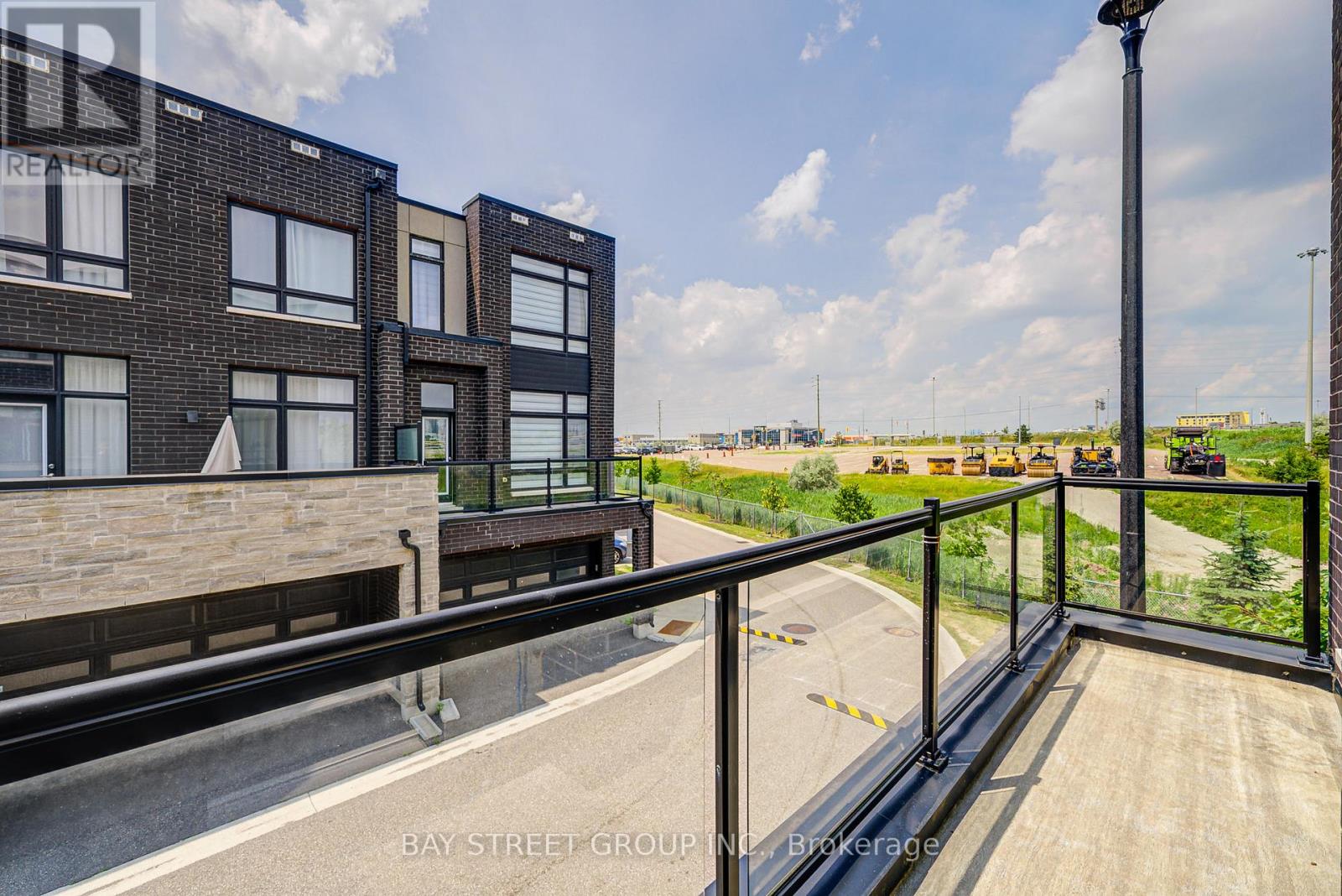 35 Carpaccio Avenue, Vaughan, Ontario  L4H 4R5 - Photo 43 - N12280803