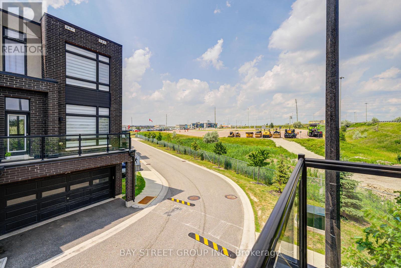 35 Carpaccio Avenue, Vaughan, Ontario  L4H 4R5 - Photo 46 - N12280803