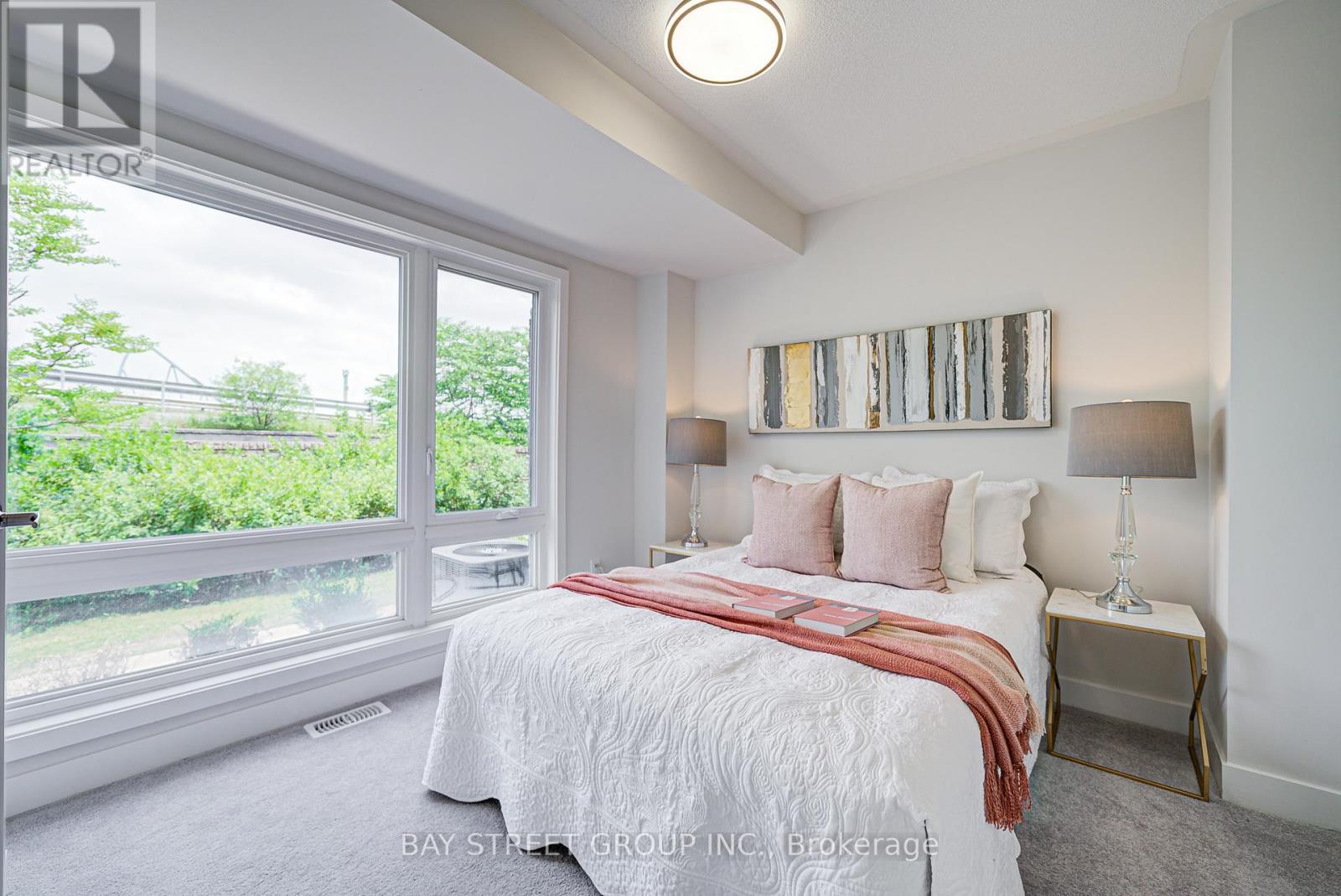 35 Carpaccio Avenue, Vaughan, Ontario  L4H 4R5 - Photo 6 - N12280803