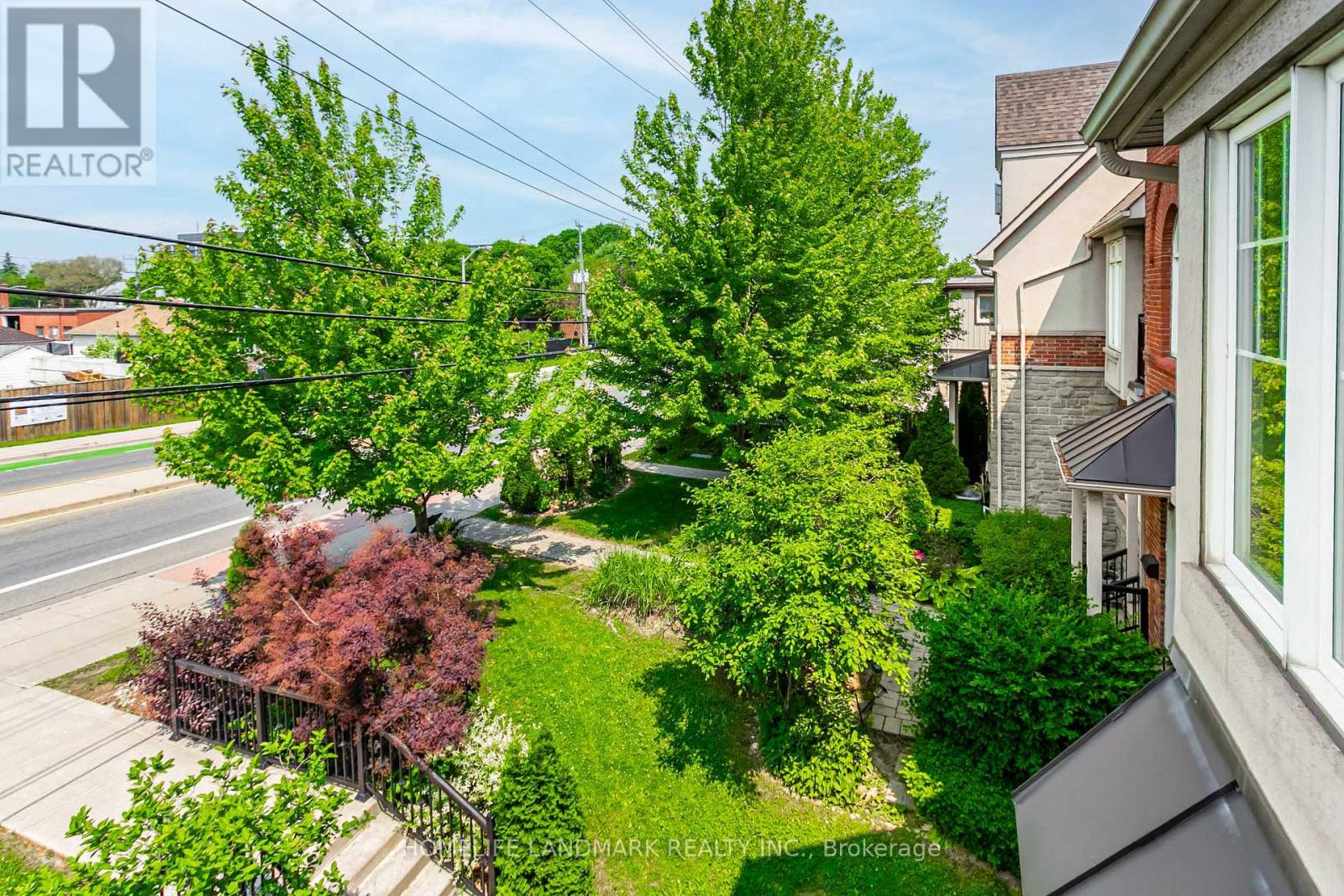 Property at 523B ROYAL YORK ROAD image 2