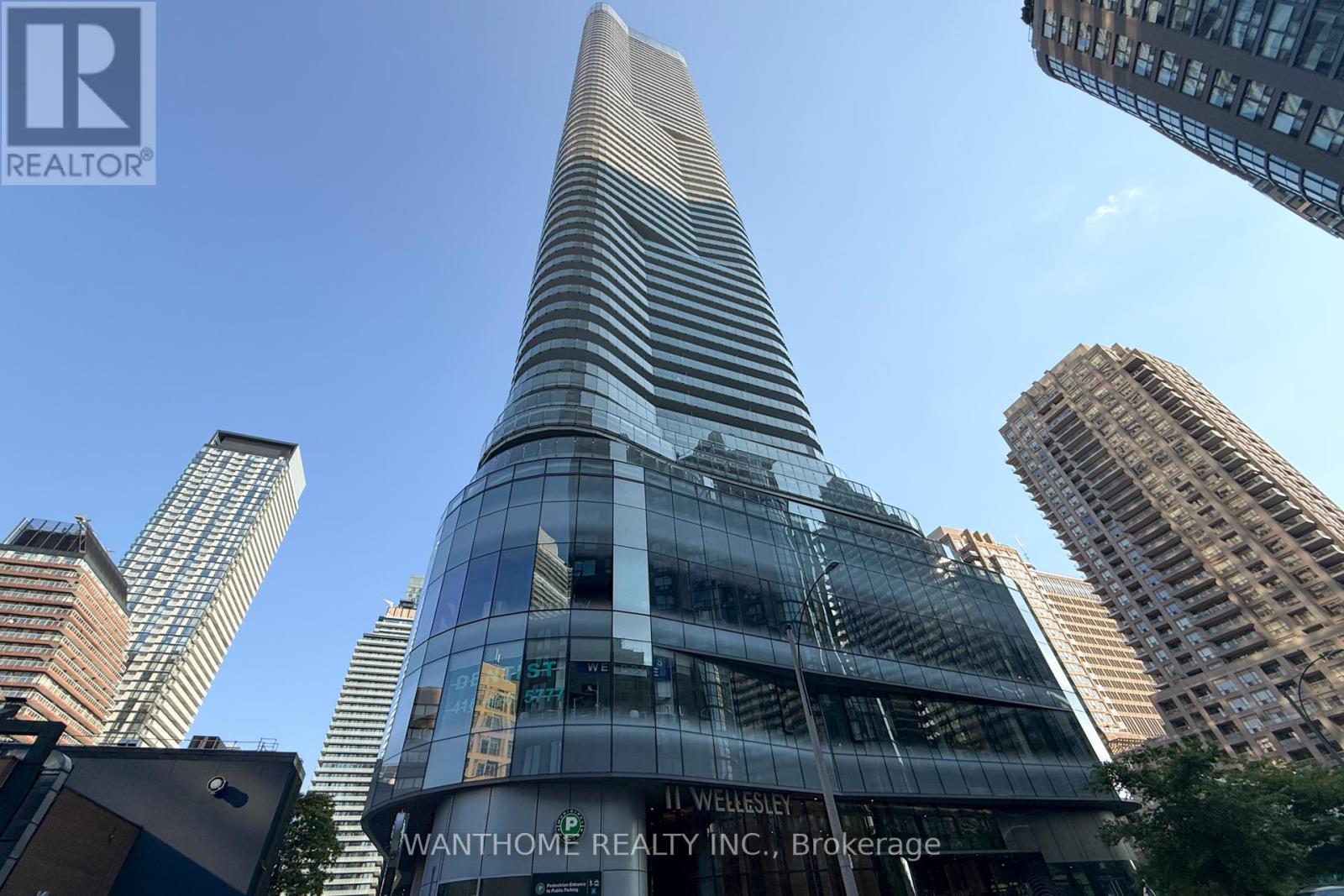 1607 - 11 WELLESLEY STREET W, Toronto, Ontario