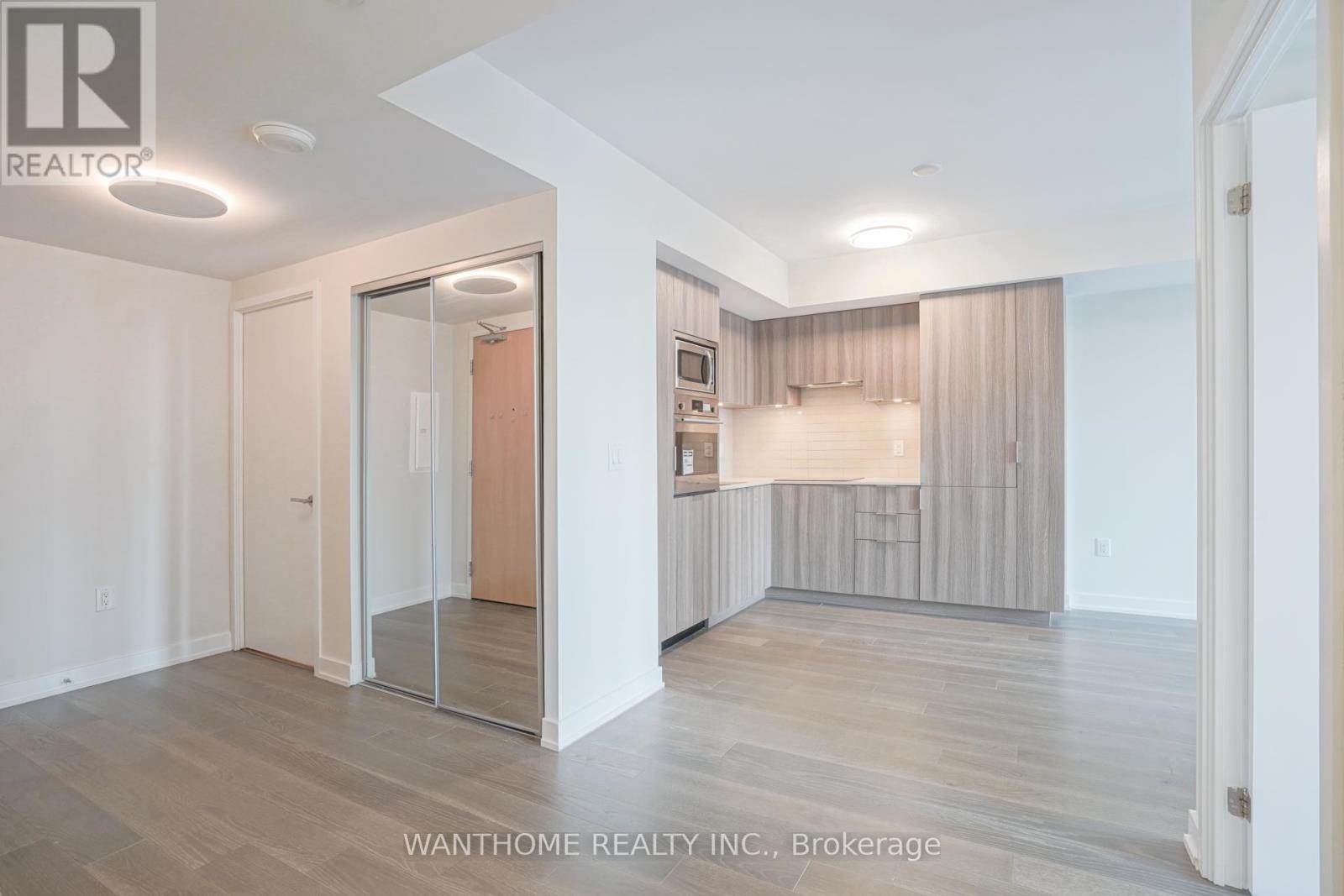 1607 - 11 Wellesley Street W, Toronto, Ontario  M4Y 0G4 - Photo 4 - C12280824