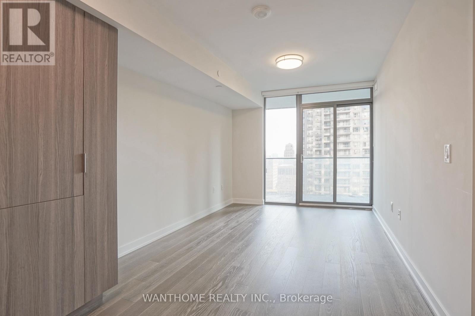 1607 - 11 Wellesley Street W, Toronto, Ontario  M4Y 0G4 - Photo 6 - C12280824