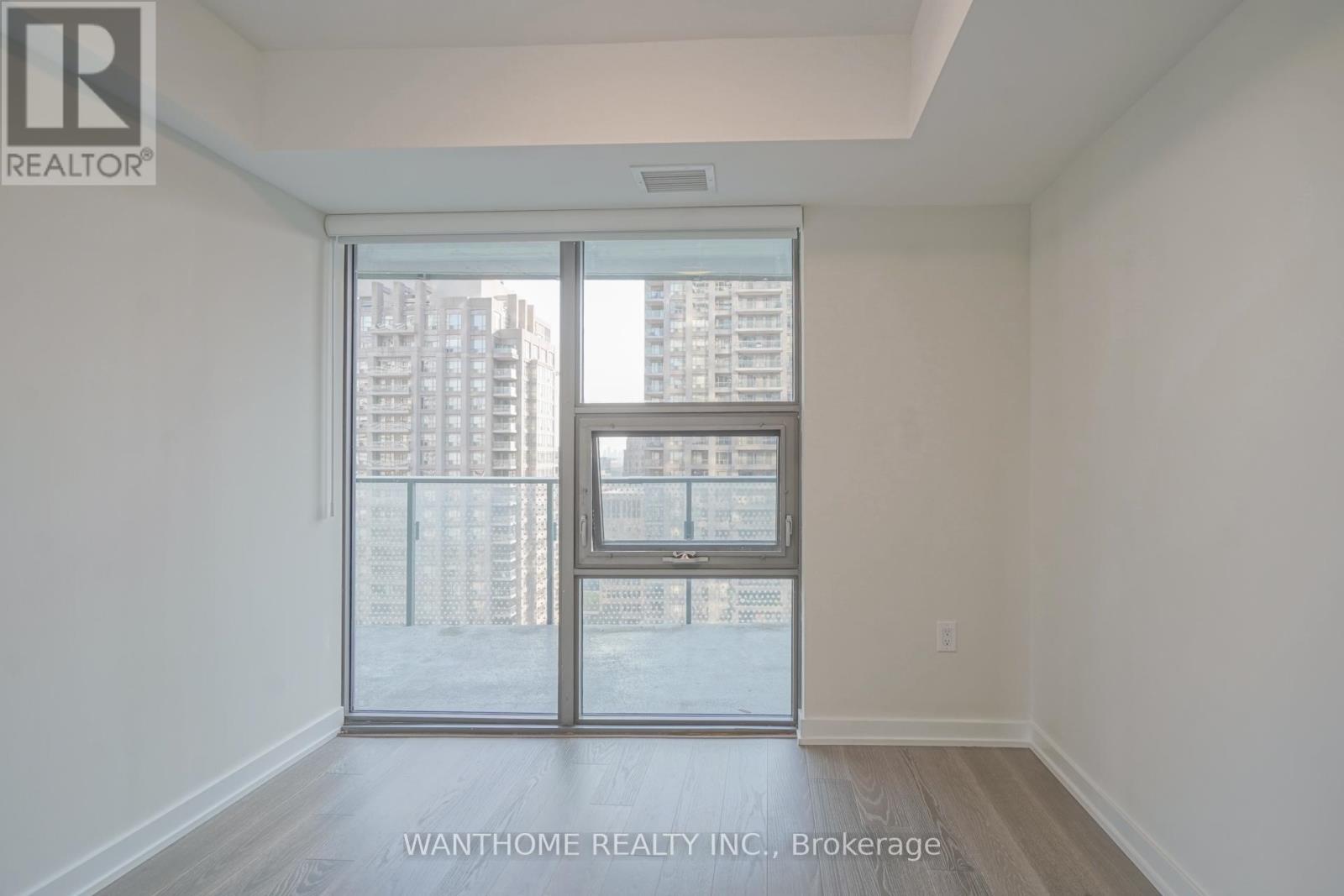 1607 - 11 Wellesley Street W, Toronto, Ontario  M4Y 0G4 - Photo 8 - C12280824