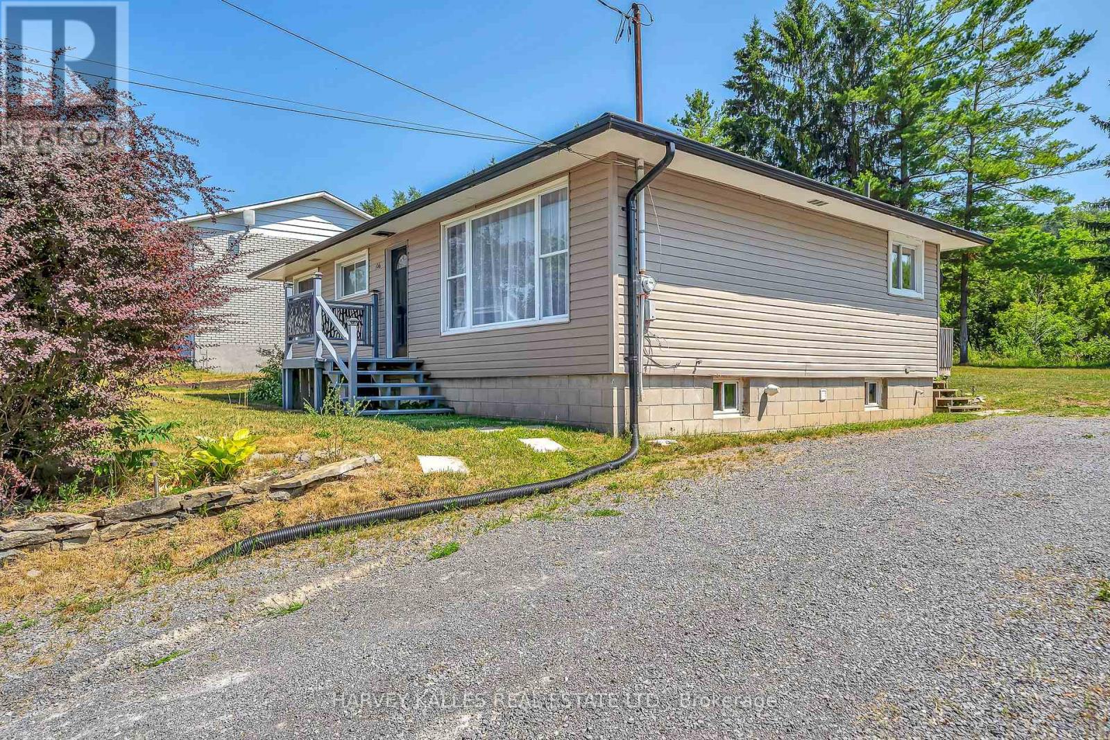 Property at 106 UNION STREET image 3