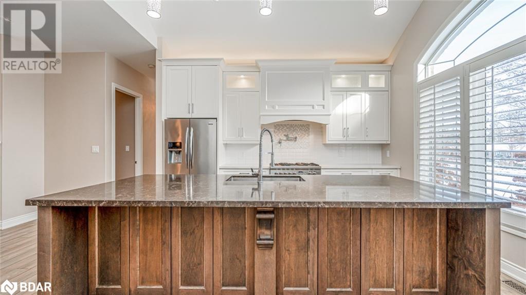 392 Cox Mill Road, Barrie, Ontario  L4N 7S8 - Photo 6 - 40738374