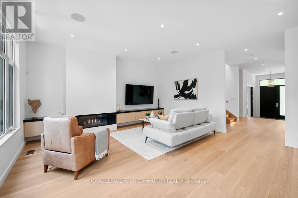 Property at 264 JOICEY BOULEVARD image 4
