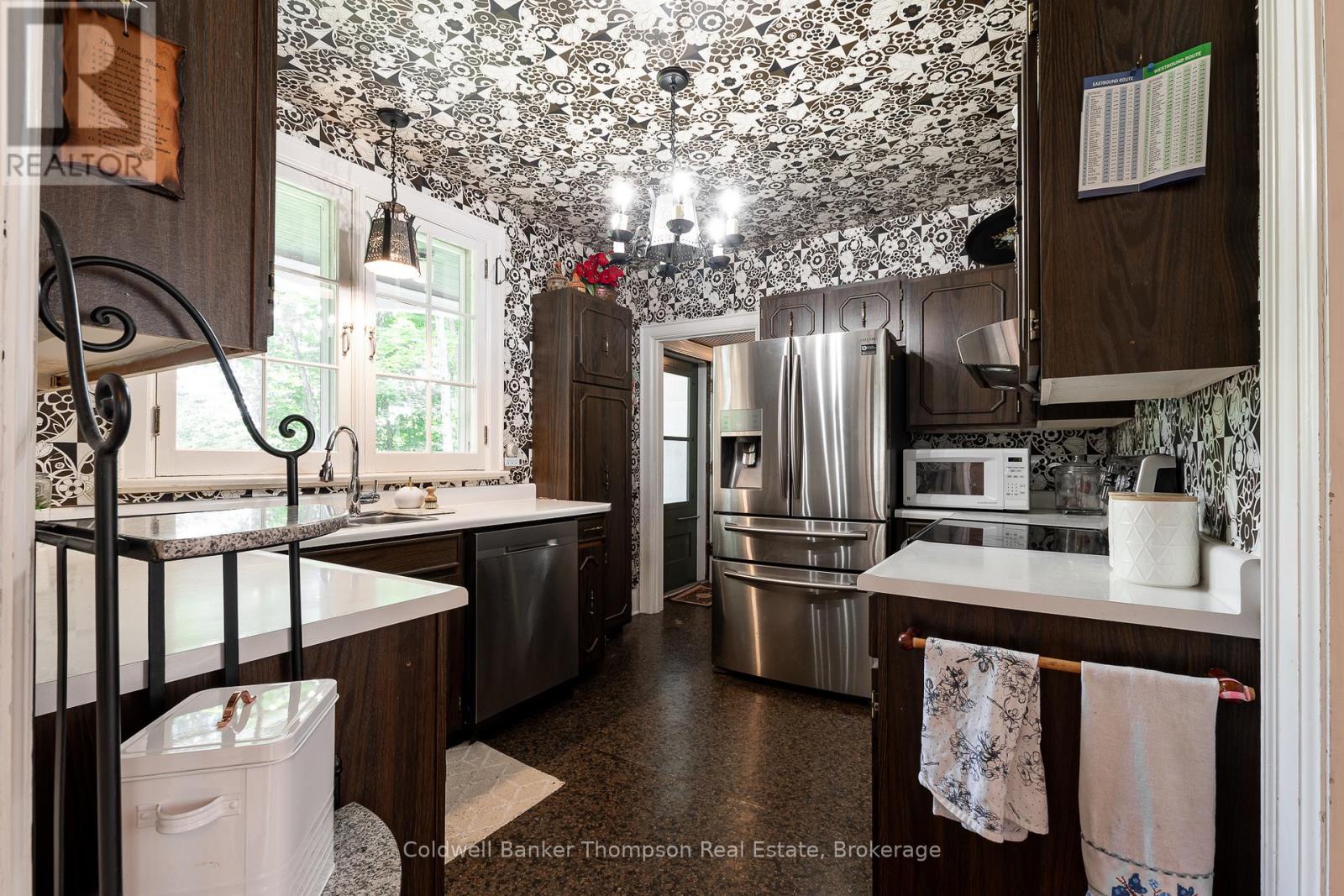 68 West Street S, Huntsville, Ontario  P1H 1P9 - Photo 14 - X12280853
