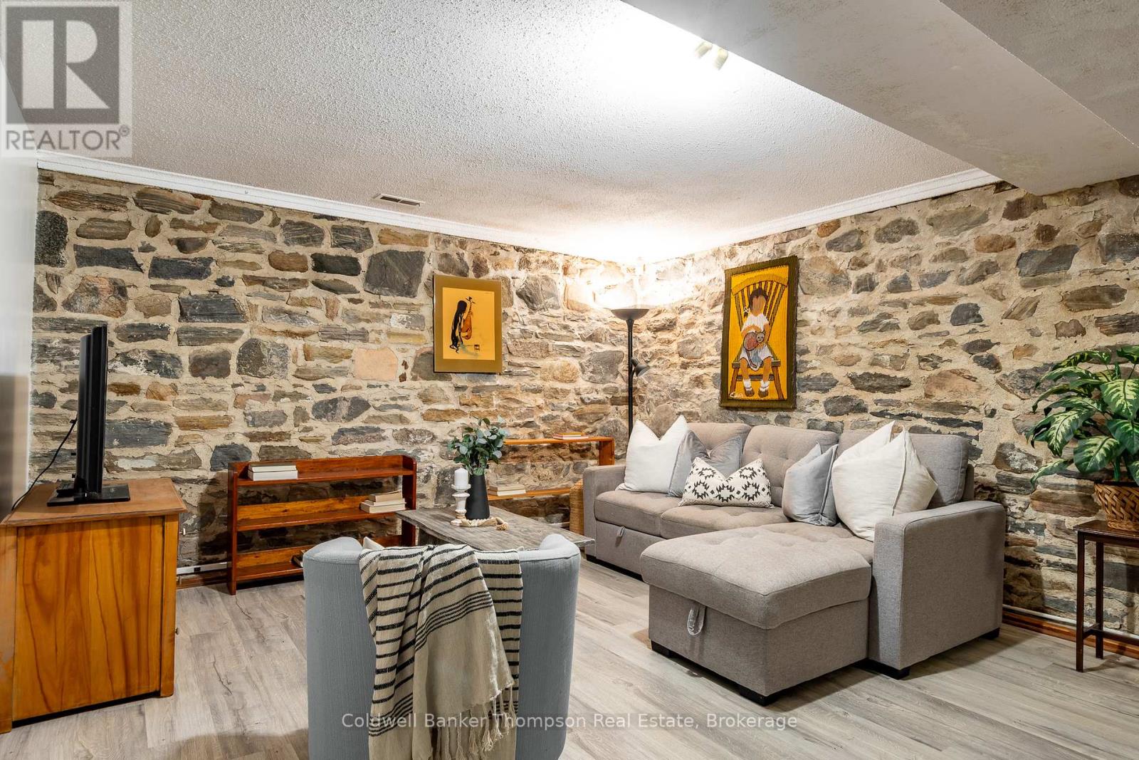68 West Street S, Huntsville, Ontario  P1H 1P9 - Photo 32 - X12280853