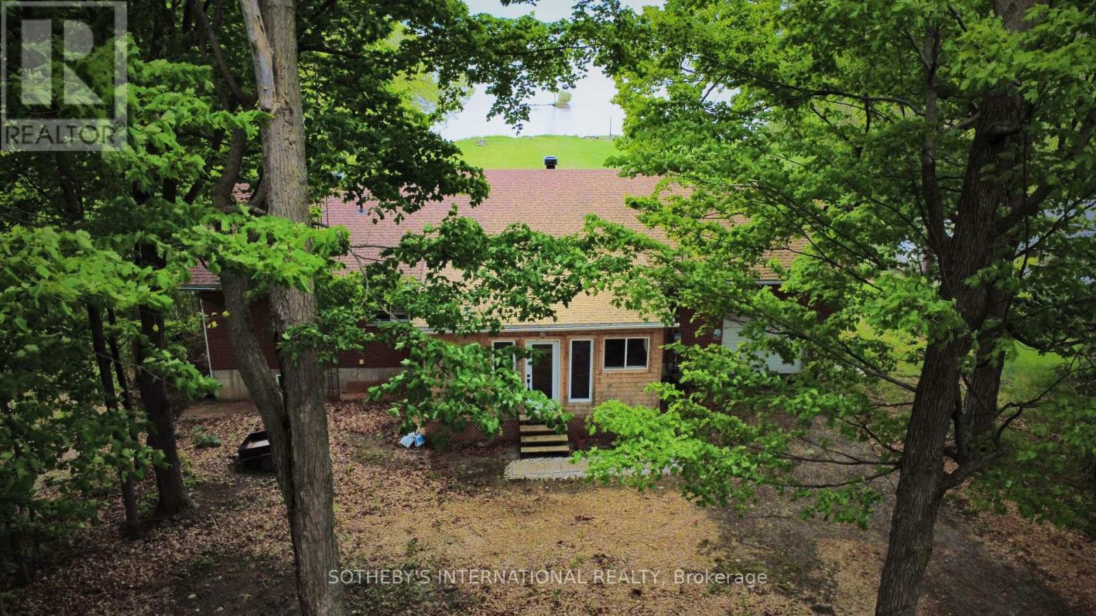 20820 South Service Road, South Glengarry, Ontario  K0C 1N0 - Photo 4 - X11944247