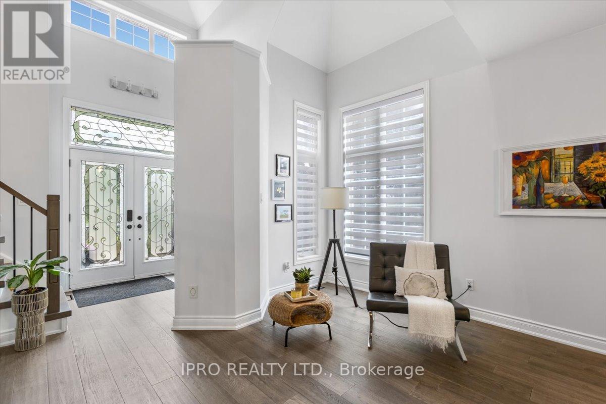 Property at 5 CHAPLIN CRESCENT image 1