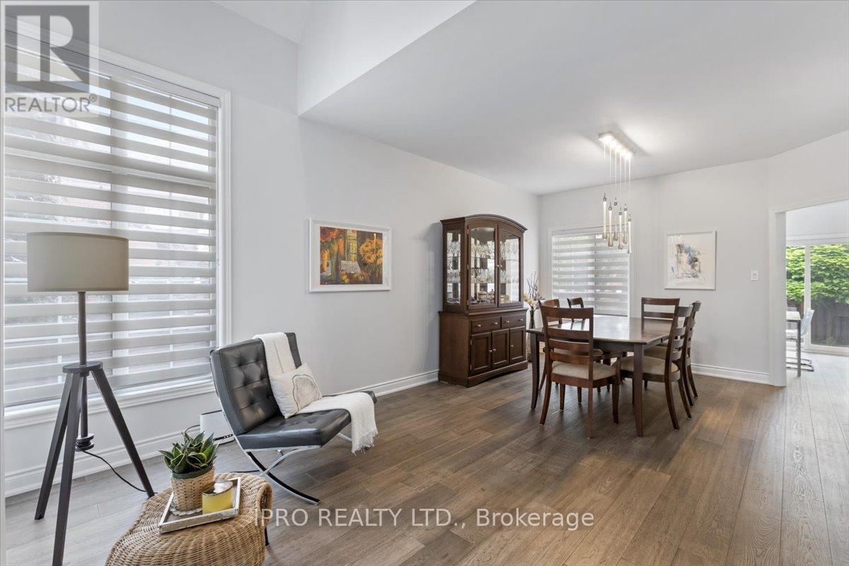 Property at 5 CHAPLIN CRESCENT image 3