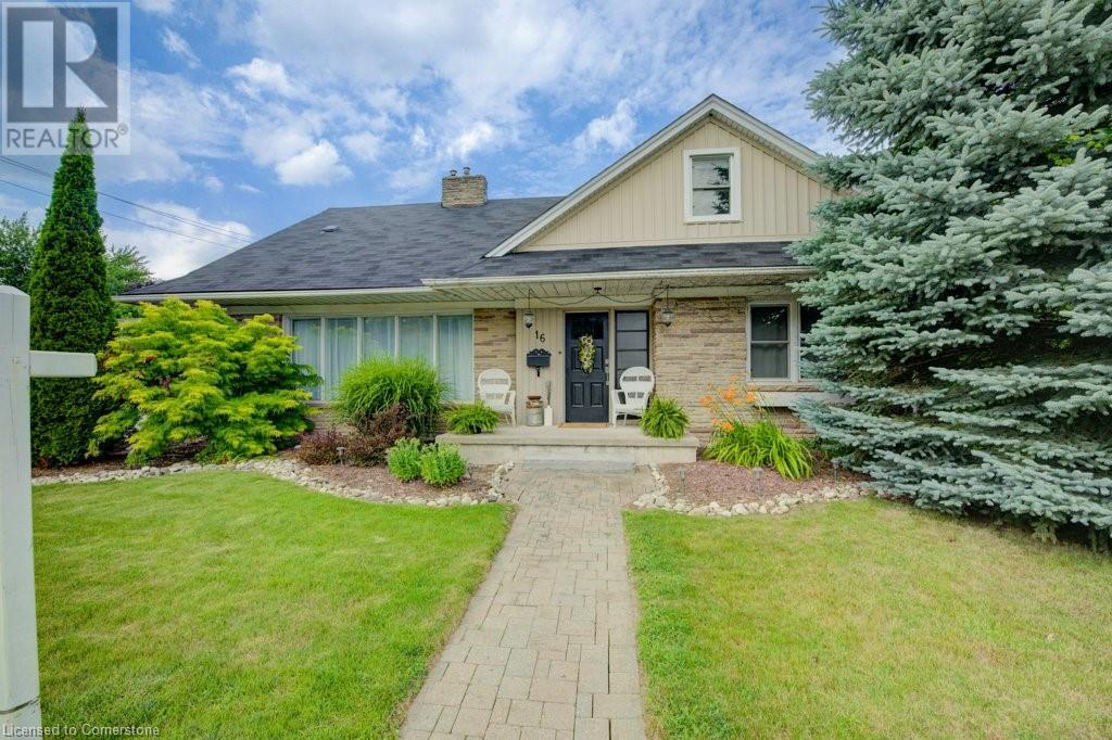 16 First Street W, Elmira, Ontario  N3B 1G2 - Photo 2 - 40750661