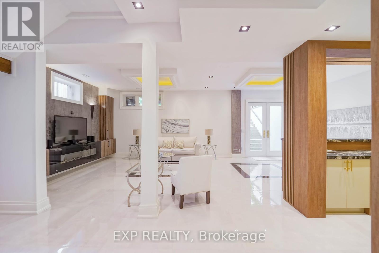 32 Athabaska Avenue, Toronto, Ontario  M2M 2T7 - Photo 37 - C12277538