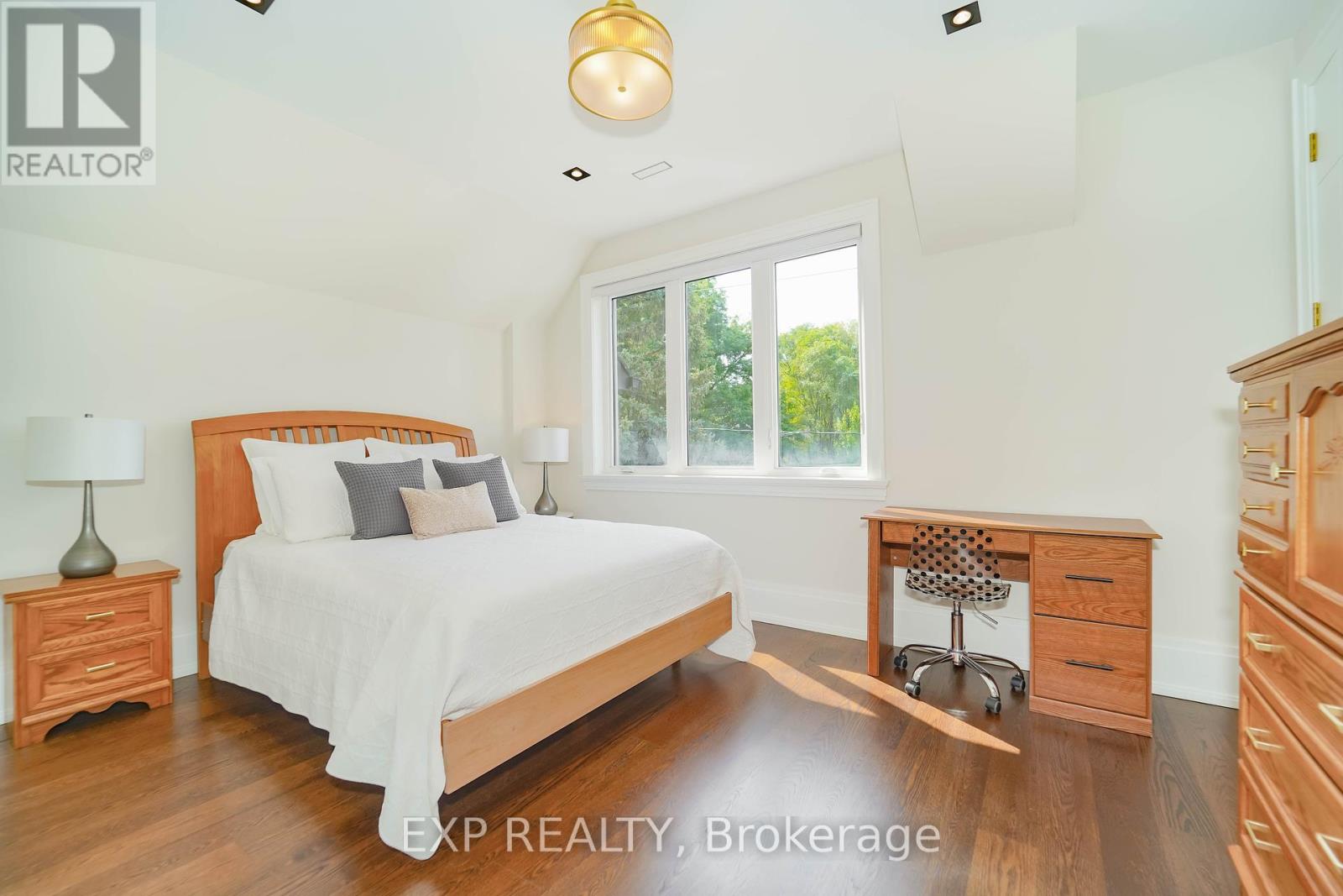 32 Athabaska Avenue, Toronto, Ontario  M2M 2T7 - Photo 32 - C12277538