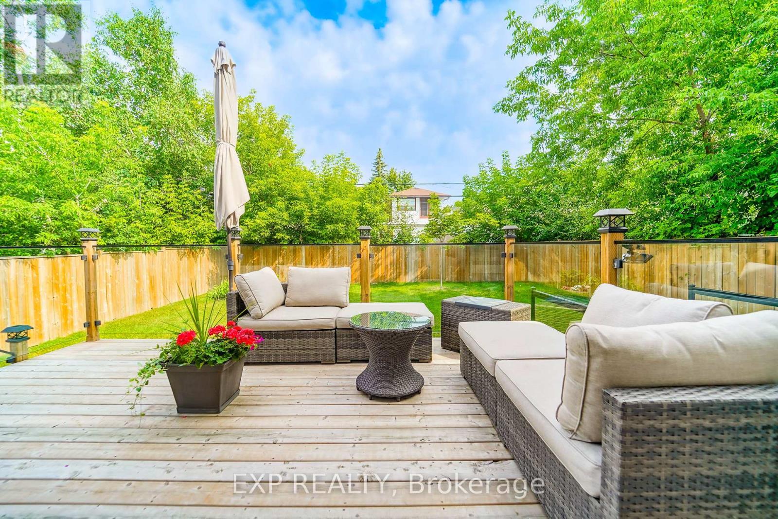 32 Athabaska Avenue, Toronto, Ontario  M2M 2T7 - Photo 47 - C12277538