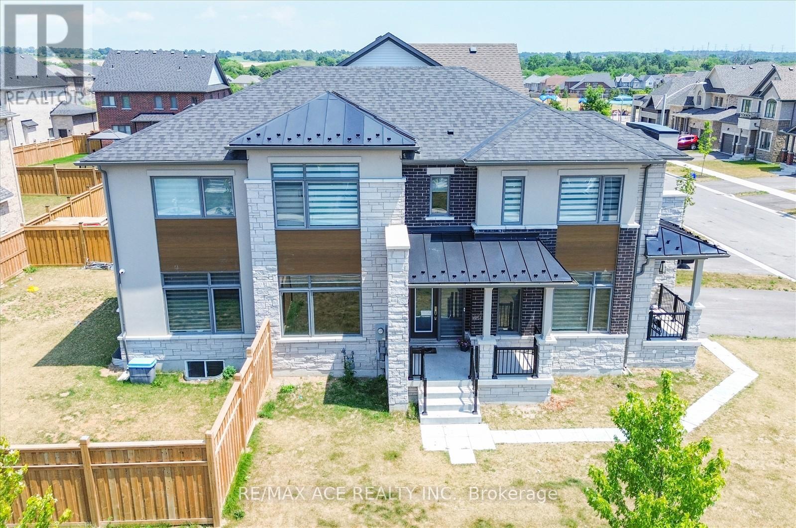 Property at 63 WAMSLEY CRESCENT image 1