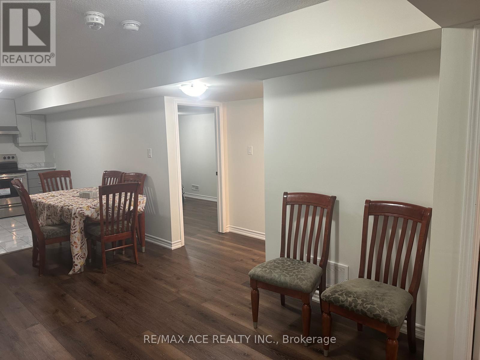 Bsmt - 50 Golden Springs Drive, Brampton, Ontario  L7A 0C7 - Photo 2 - W12280930