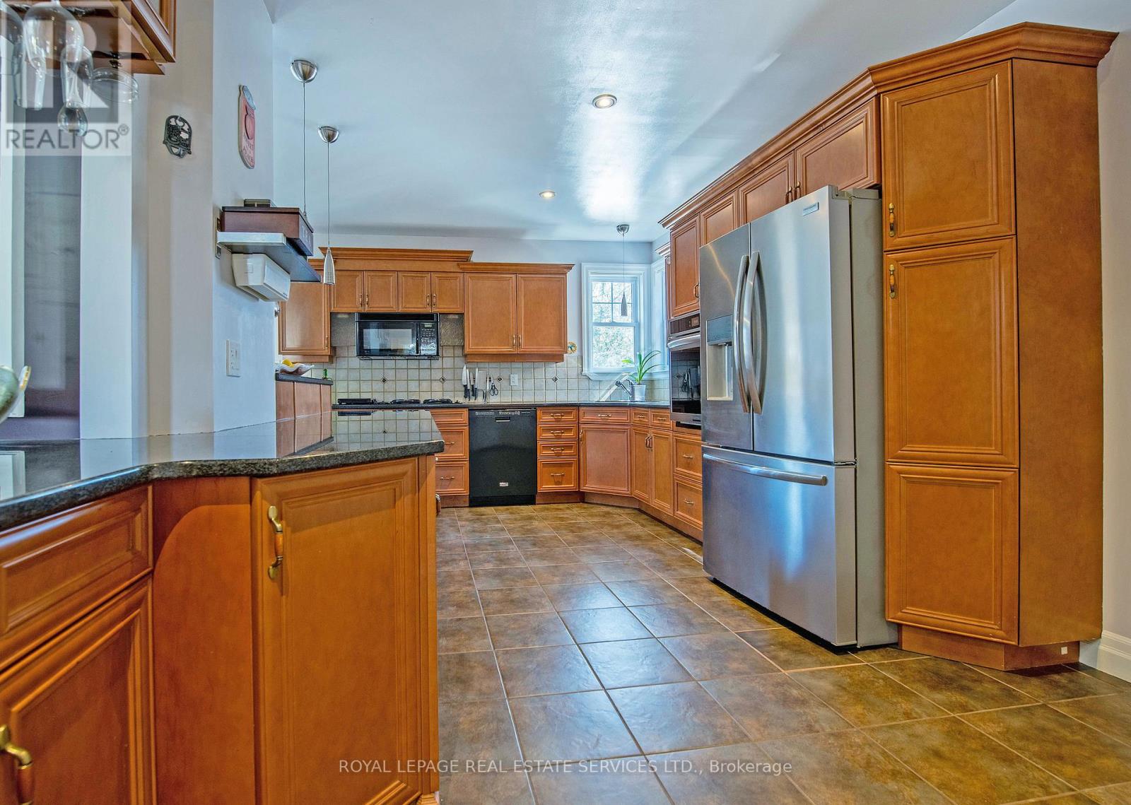 419 Princess Avenue, London East (East F), Ontario  N6B 2B2 - Photo 12 - X12280923
