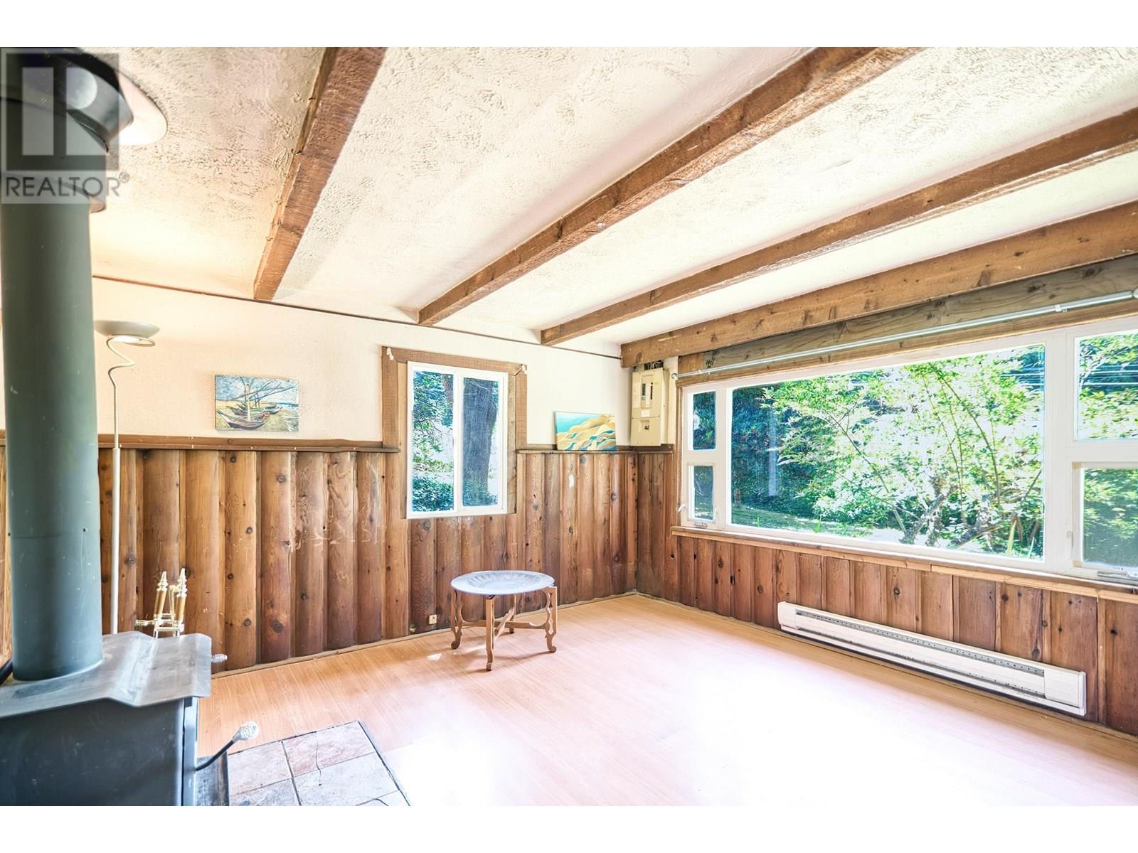 8200 Redrooffs Road, Halfmoon Bay, British Columbia  V7Z 1E2 - Photo 15 - R3026186